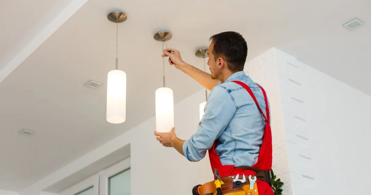 Manutenção elétrica em iluminação